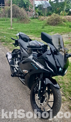 R15 v4 Indu